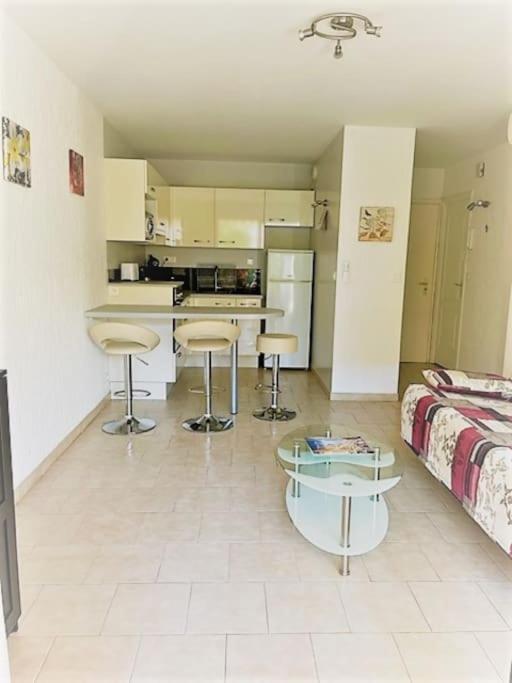 Bel Appartement Proche Du Port Sanary-sur-Mer Exterior photo